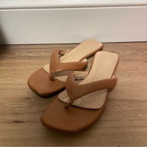 Square-Toe Tan Women's Sandals